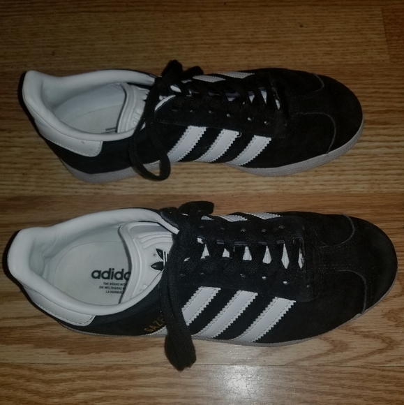 Adidas Gazelle Shoes - Picture 4 of 4